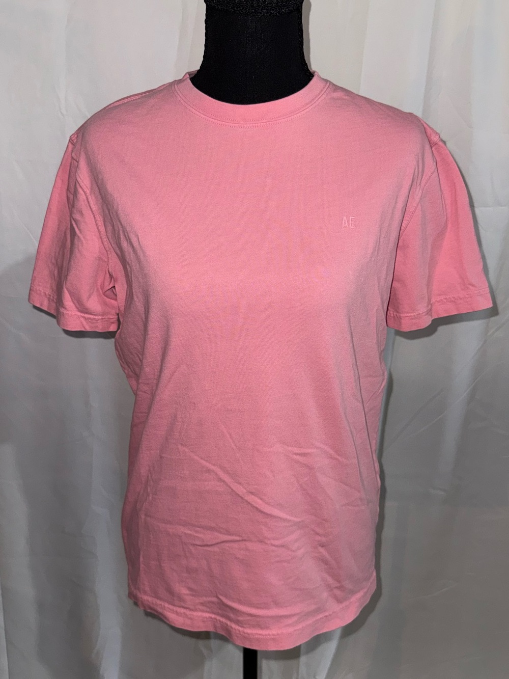 American Eagle Outfitters Pink Crewneck Tee